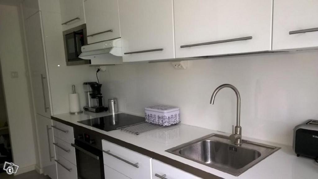 City Apartment Snellmaninkatu 22 A, Yksityinen Pistokkeellinen Paikoitus Sisaeltyy Hintaan Kuopio Pokoj fotografie